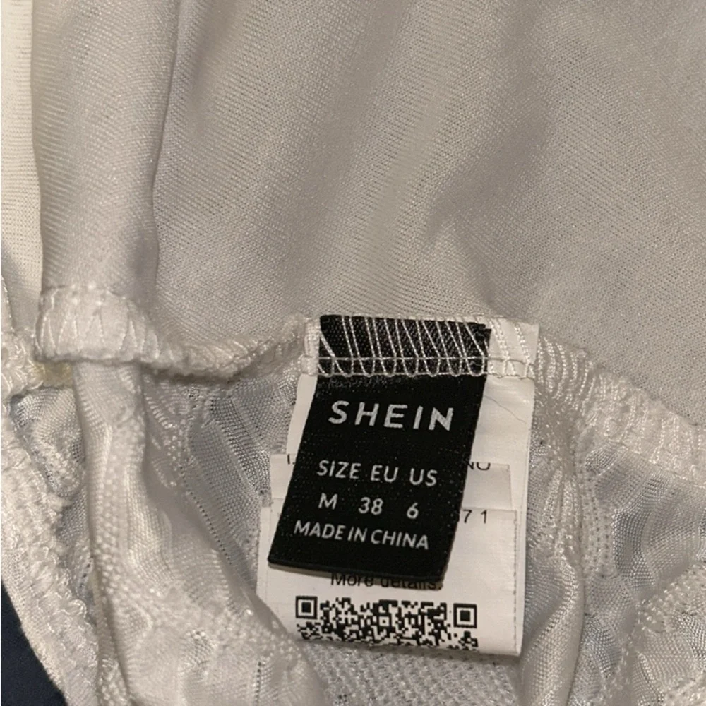 SHEIN White Strapless Tube Top Size M Y2K Summer Basic - Picture 5 of 5